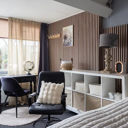 Het Woonrijk Bed & Breakfast