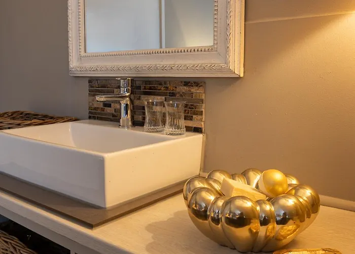 Het Woonrijk Bed & Breakfast 3*