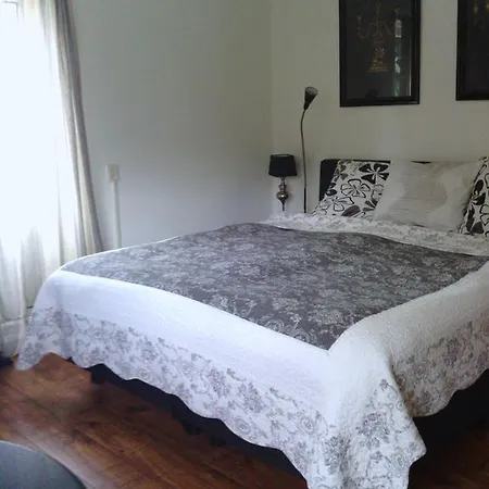 ベッド・アンド・ブレックファスト Het Woonrijk 3*